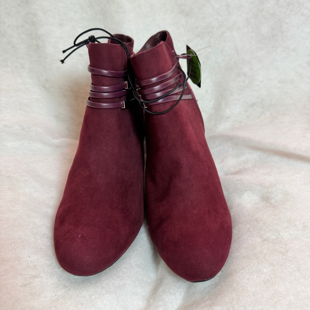 East 5th‎ Burgundy/Wine Suede Womens Half Boot w/Memory Foam  - Size 9W - NWT - Picture 5 of 9